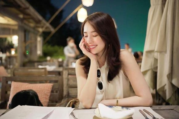 Đặng Thu Thảo gây mê với nhan sắc 'thần tiên tỉ tỉ' khó lẫn khó tìm ảnh 2 Đặng Thu Thảo gây mê với nhan sắc 'thần tiên tỉ tỉ' khó lẫn khó tìm ảnh 2