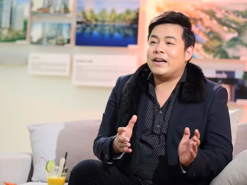 Quang Le tung anh 6 mui cuc hot gay 'chan dong'-Hinh-7