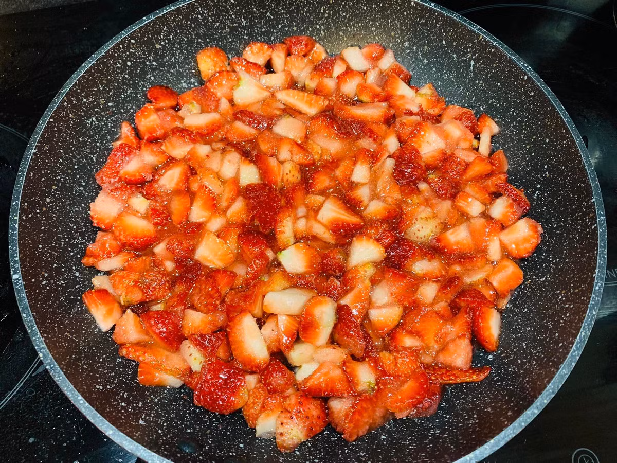 Loai qua mau do tuoi, giau vitamin C, an vao dep da-Hinh-4