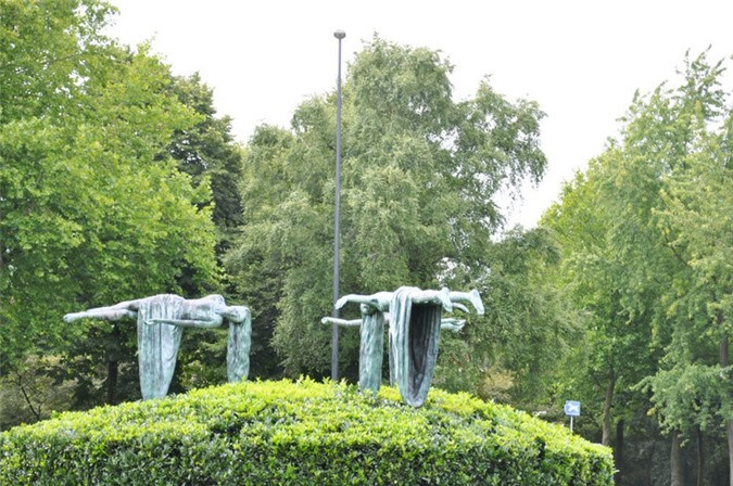 ##sc### Những "trinh nữ bay" tại Apeldoorn, Hà Lan. 