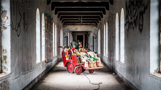 ##sc### Trung tâm tâm thần Rockland bỏ hoang, New York, Mỹ cũng là một địa danh đáng sợ với nhiều chuyện quái dị. 