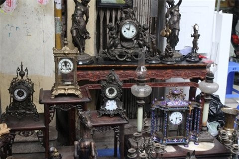 Độc đáo chợ đồ cổ ở Hà Nội - Hình 31 Doc dao cho do co o Ha Noi-Hinh-31