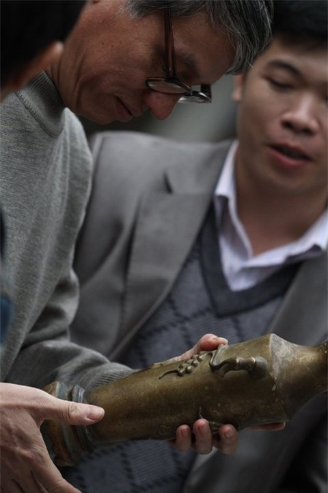 Độc đáo chợ đồ cổ ở Hà Nội - Hình 24 Doc dao cho do co o Ha Noi-Hinh-24