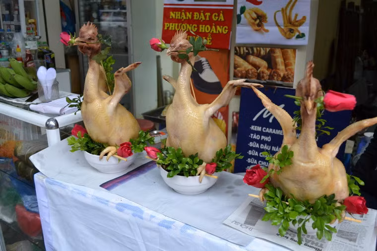 8. Những khoảnh khắc đời thường. Bạn không thể biết bạn sắp được chứng kiến điều gì trên đường phố, và chiếc điện thoại di động là công cụ lý tưởng để nắm bắt những khoẳnh khắc đáng nhớ ở TP HCM.