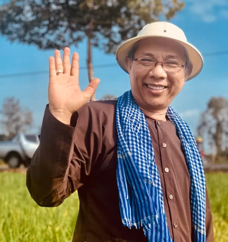 Trung Dan: U60 vien man ben 