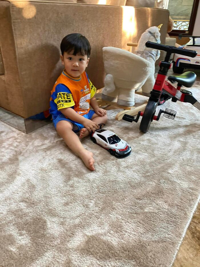 Vo cu khoe loat anh hiem hoi cua con trai Dam Vinh Hung-Hinh-6