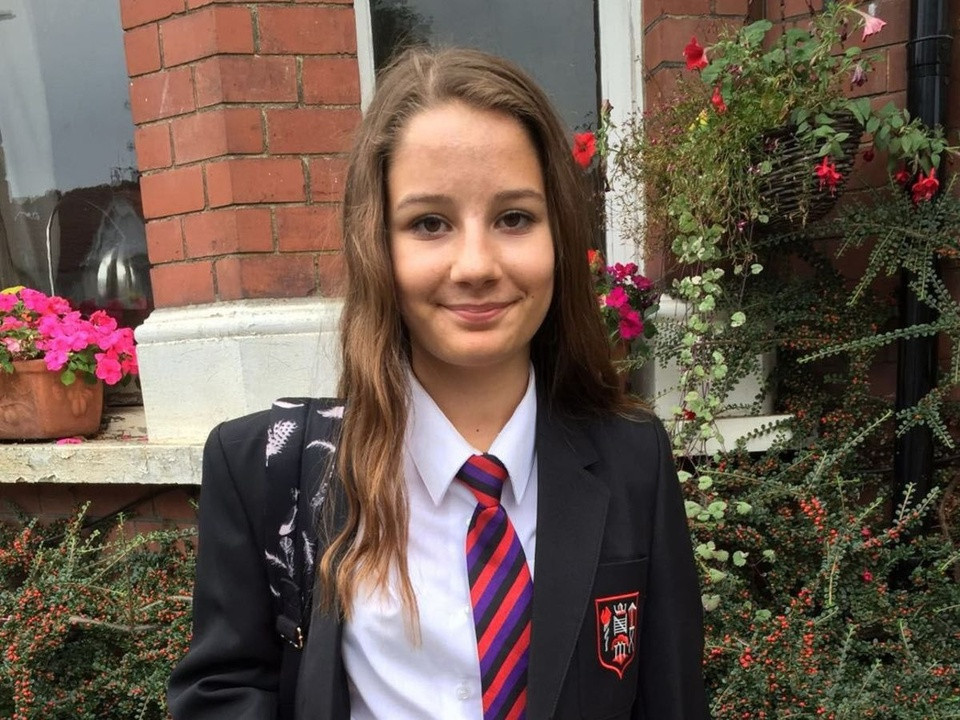 Mang xa hoi giet chet mot co gai 14 tuoi nhu the nao