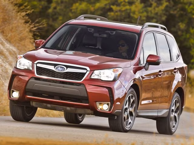 Subaru Forester 2014 có chiều dài lên tới 2.639mm, lớn hơn so với các dòng xe khác, tăng dung tích khoang chứa đồ, đảm bảo cho các chuyến du lịch dài ngày. Đây là một trong những yếu tố quan trọng đem lại sức hấp dẫn cho dòng xe này.