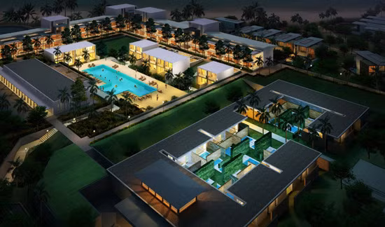 Khu nghỉ dưỡng Hyatt Regency tại Đà Nẵng do công ty RMKM của Trung Quốc đầu tư bao gồm khu nghỉ dưỡng cao cấp và các dịch vụ nghỉ ngơi spa hàng đầu thế giới.