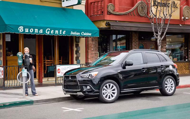 Vinastar Motor, nhà phân phối chính thức của Mitsubishi tại thị trường Việt Nam vừa công bố cho ra mắt mẫu Outlander Sport vào cuối năm nay.