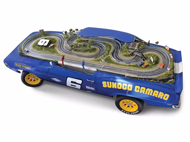 Chiếc xe đua huyền thoại Chevrolet Camaro Z28 từng giành nhiều chức vô địch vào năm 1969 mới đây đã được phục chế lại để biến thành một trường đua mini dành cho người hâm mộ môn thể thao tốc độ này.