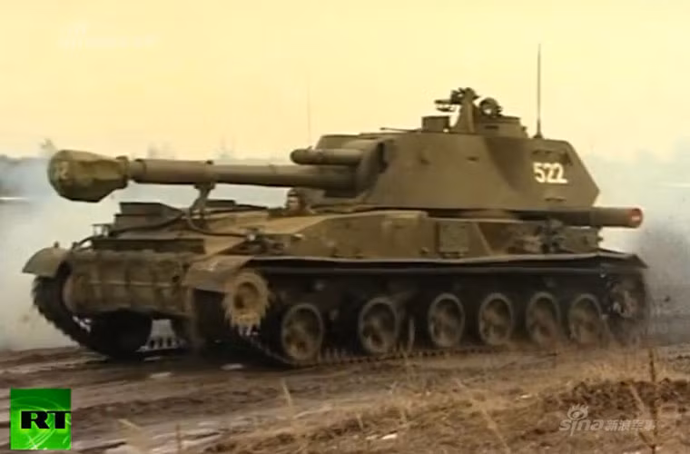 Pháo tự hành 152mm 2S3 Akitsiya.