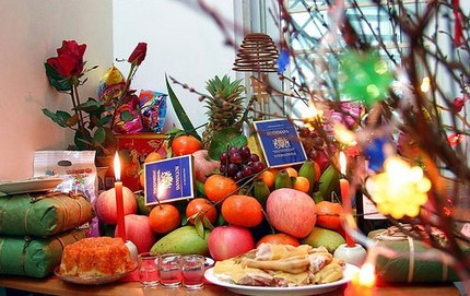 Vi sao cung Giao thua ngoai troi?