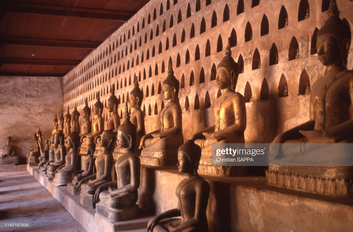 Những bức tượng Phật trong chùa Wat Si Saket.