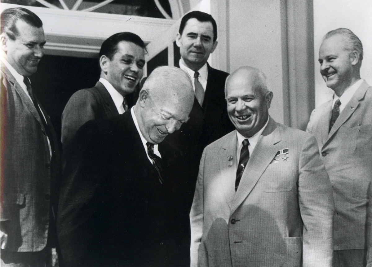 Sau hai ngày gặp gỡ, hai nhà lãnh đạo đã ra một thông cáo chung. Thông cáo nói rằng cả hai bên “đồng ý rằng các cuộc thảo luận này rất hữu ích trong việc làm rõ lập trường của nhau về một số vấn đề”.