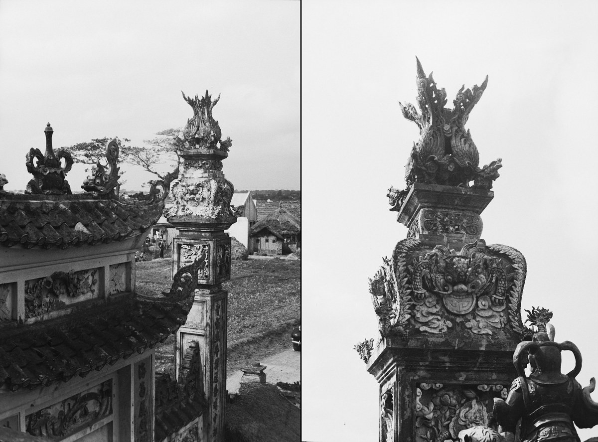 Chi tiết kiến trúc ở cổng và trụ biểu của ngôi chùa cổ.