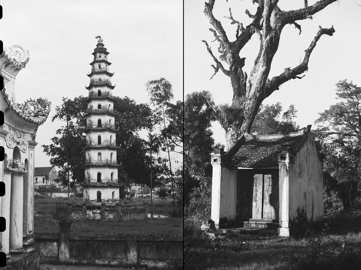 Từ nhà bia nhìn về tháp Diệu Quang, nằm ở khoảng sân phía trước chùa (ảnh trái). Một am thờ trong khuôn viên chùa (ảnh phải).