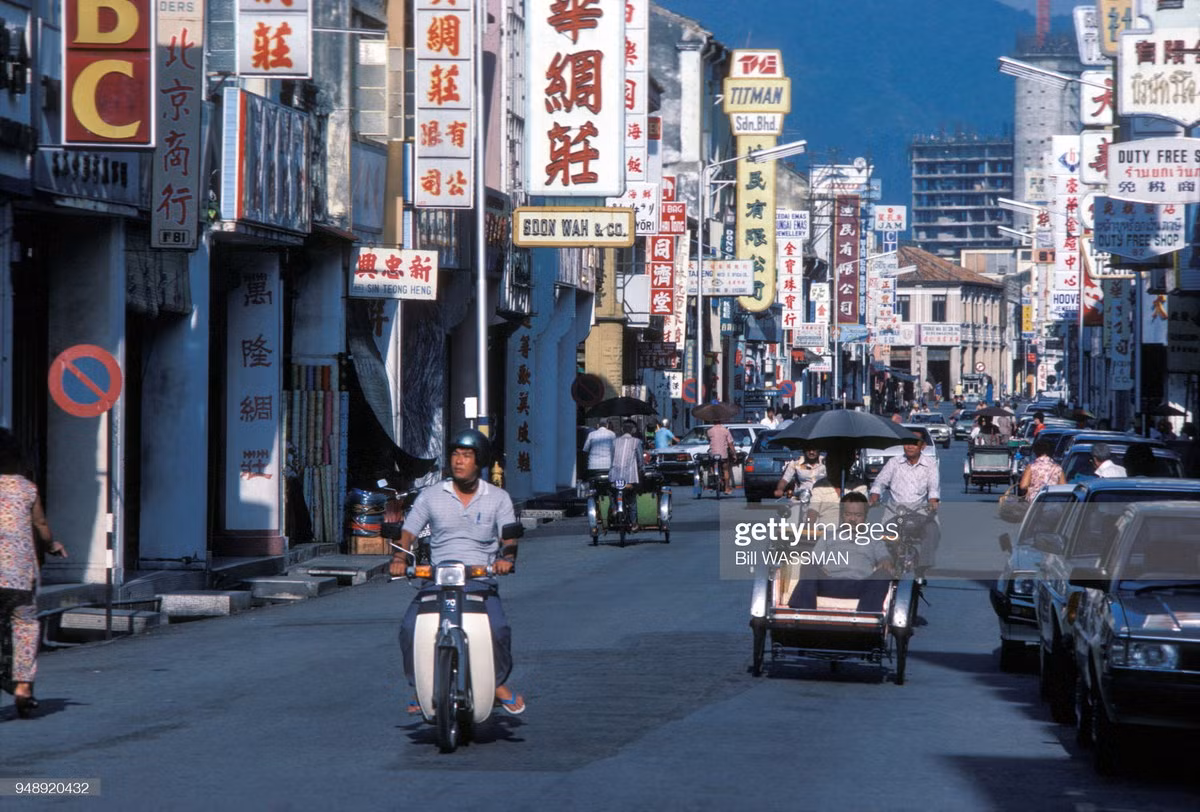 Khu phổ cổ George Town ở đảo Penang, Malaysia năm 1985. Ảnh: Bill Wassman/ Getty Images.