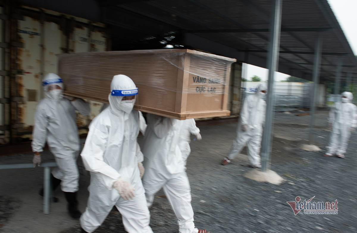 Chuyen chua biet ve khu hoa thieu nguoi mat vi Covid-19 TP.HCM