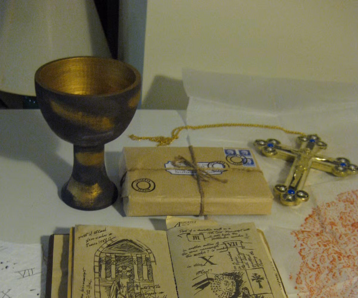 Kẻ từ đó, Chén Thánh đã trở thành một hình tượng văn hóa quan trọng của phương Tây. Với quá trình toàn cầu hóa trong thế kỷ 20, danh tiếng của bảo vật huyền bí này đã lan rộng toàn cầu.