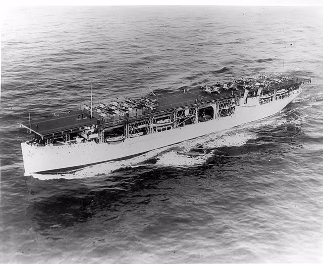 Ngày 22/2, tàu sân bay Langley chở theo 32 máy bay chiến đấu Warhawk, rời đi tham gia đoàn tàu hỗ trợ quân Đồng minh trong trận chiến chống lại quân Nhật ở Đông Ấn Hà Lan (Indonesia).