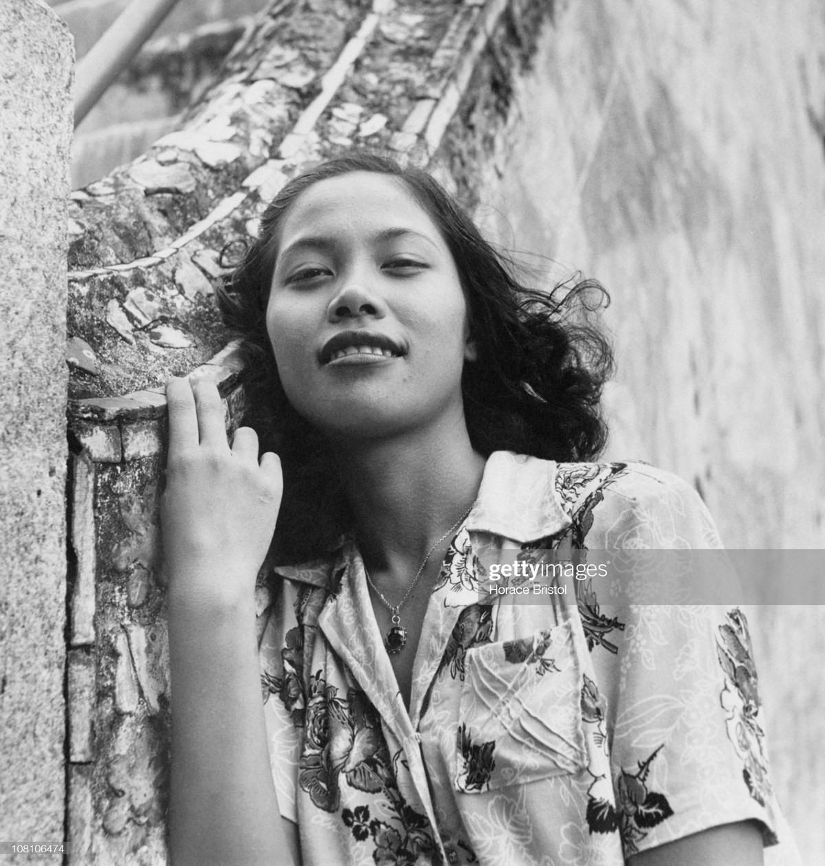 Chân dung một nữ vũ công Thái Lan, khoảng 1955.