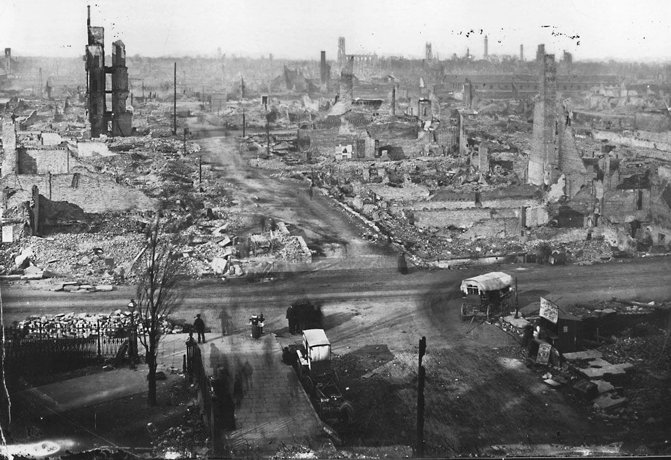 Trong các phát ngôn chính thức, quan chức thành phố Chicago không bao giờ nêu rõ nguyên nhân của trận hỏa hoạn này.