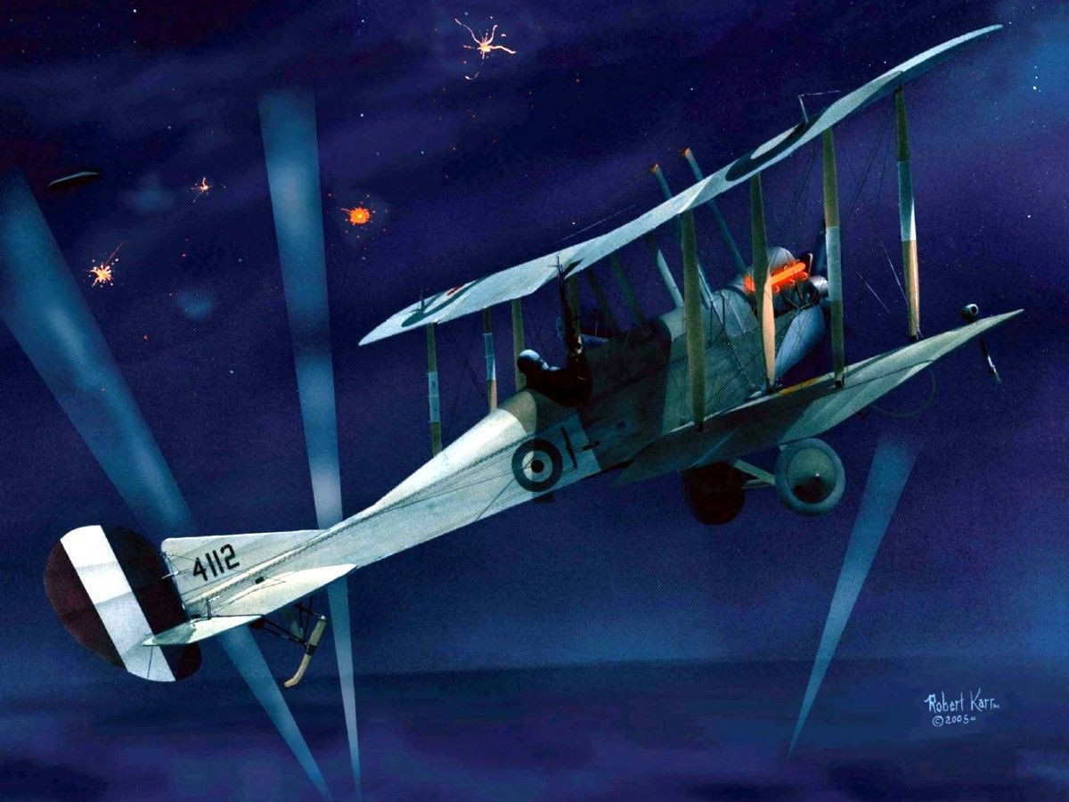 Mùa hè năm sau, Mathy tiếp tục lái Zeppelin thực hiện nhiều cuộc tấn công vào London trong đêm 24-25/8/1916. Ông cùng khí cầu của mình đã bị bắn hạ trong một cuộc đột kích vào London đêm 1-2/10/1916.