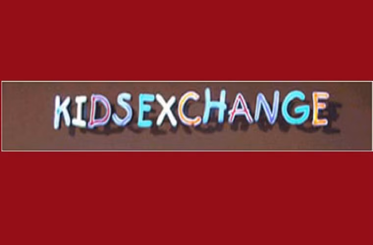 Công ty chuyên ký gửi đồ trẻ em Kids Exchange quên mất dấu trong đoạn quảng cáo của hãng khiến người đọc không khỏi giật mình.