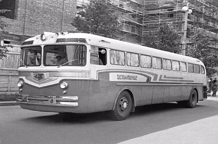 ZiS-127 là phương tiện chủ đạo của người dân tham gia giao thông bằng phương tiện công cộng trước khi xuất hiện tàu điện ngầm.