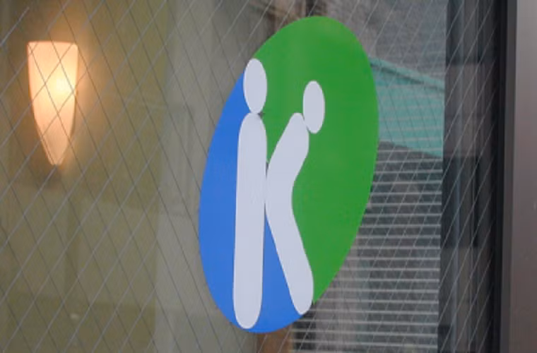 Hãng dược phẩm Kudarawa của Nhật Bản sử dụng logo gây hiểu lầm với hình dáng nhạy cảm. 