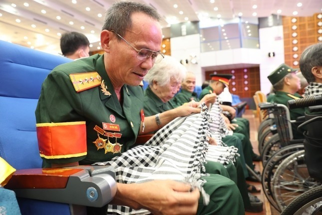 Hoãn tổ chức hoạt động kỷ niệm 77 năm Ngày Thương binh - Liệt sĩ Hoan to chuc hoat dong ky niem 77 nam Ngay Thuong binh - Liet si