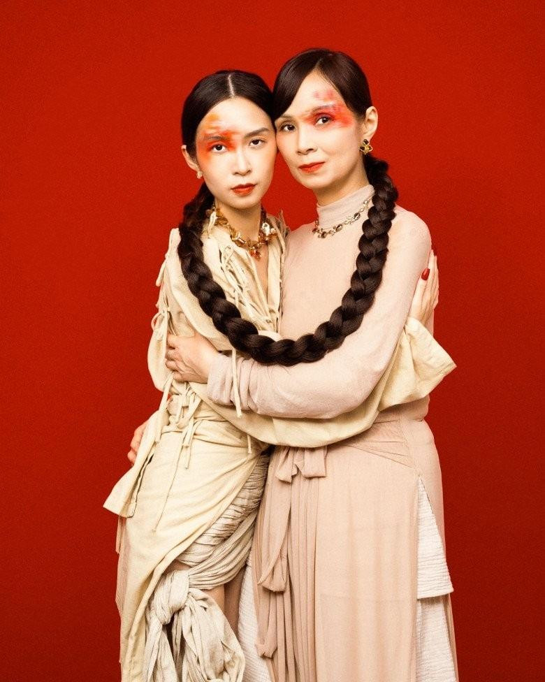 Xuan Hinh khoe anh gia dinh, nhan sac ba xa nhan ‘mua’ loi khen-Hinh-3