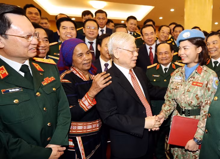 Tong bi thu Nguyen Phu Trong - nha lanh dao loi lac, tron doi vi nuoc, vi dan