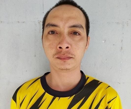 Mang sung di doi no bi nguoi dan khong che, giao cho cong an