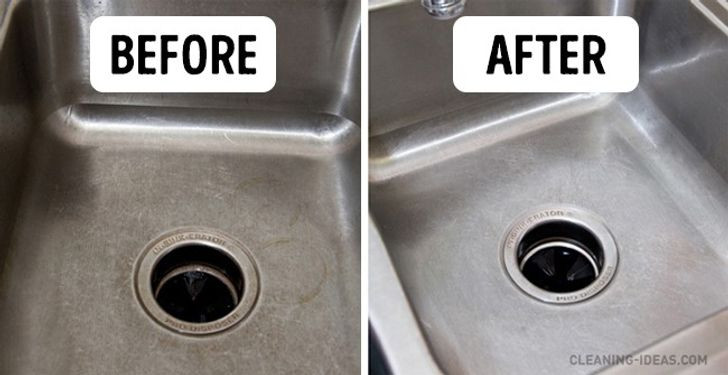 3. Rửa bồn rửa bát: Amoniac rất tốt trong việc loại bỏ cặn vôi. Thêm một ít vào nước, thoa dung dịch này vào bên trong bồn rửa và rửa sạch bằng nước nóng sau 10 phút.