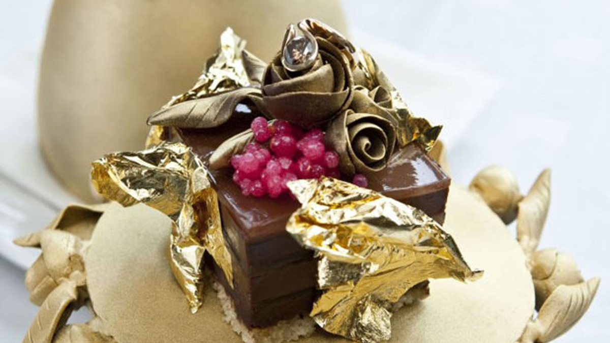 Món ăn đắt đỏ dịp Năm mới vòng quanh thế giới ảnh 1