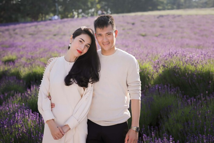 Cong Vinh - Thuy Tien tiep tuc gap 