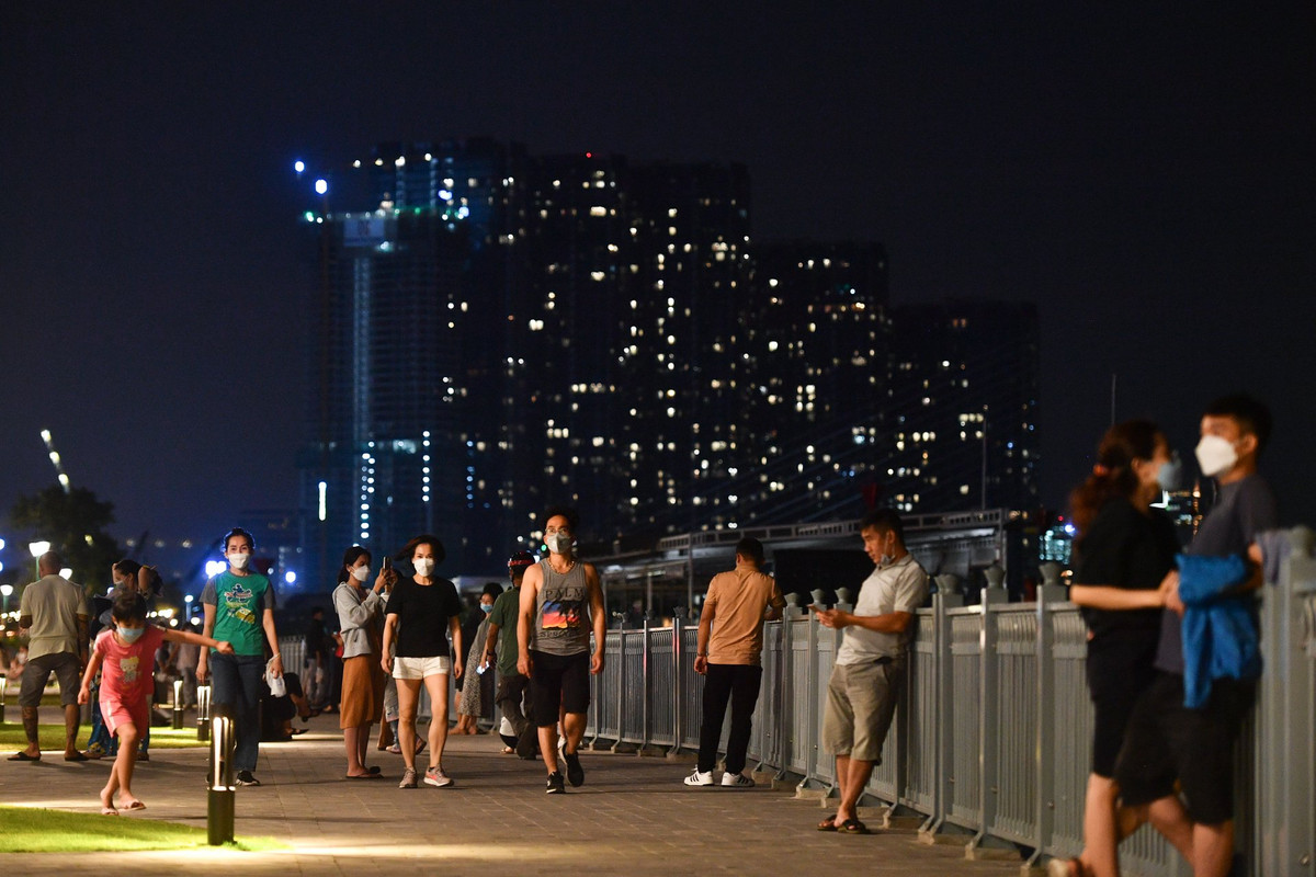 Với tầm nhìn rộng, hướng thẳng ra sông Sài Gòn, công viên bến Bạch Đằng hứa hẹn là địa điểm vui chơi nhộn nhịp trong thời gian tới.