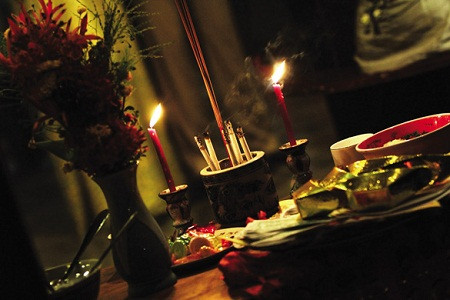 Thêm vào đó, tại một số địa phương, người ta lại coi số 7 là một số không lấy gì làm may mắn tốt đẹp. Trong việc chọn ngày để đi đâu đó xa, người Việt không bao giờ chọn ngày có số 7. Dân ta có câu “chớ đi ngày 7 chớ về ngày 3” là để chỉ việc đó.