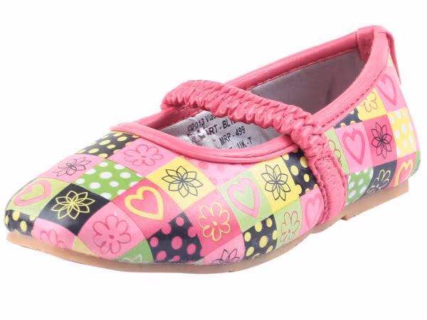 Giày búp bê Kid Ville, giá hơn 200.000 đồng.