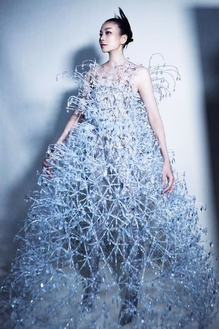 Thanh Hang den nhem khi thi hoa hau 21 nam truoc, hien tai khac xa-Hinh-7