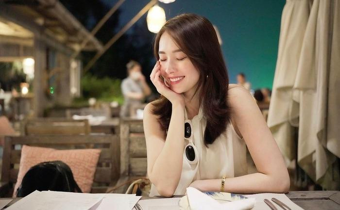 Anh doi thuong Dang Thu Thao qua ong kinh cua chong doanh nhan-Hinh-4