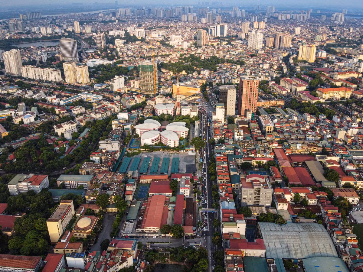 Tuy nhiên, việc tổ chức giao thông bất hợp lý tại nút giao Chùa Bộc - Học viện Ngân hàng đang làm mất đi nhiều ý nghĩa của cây cầu trị giá hơn 123 tỷ đồng này.