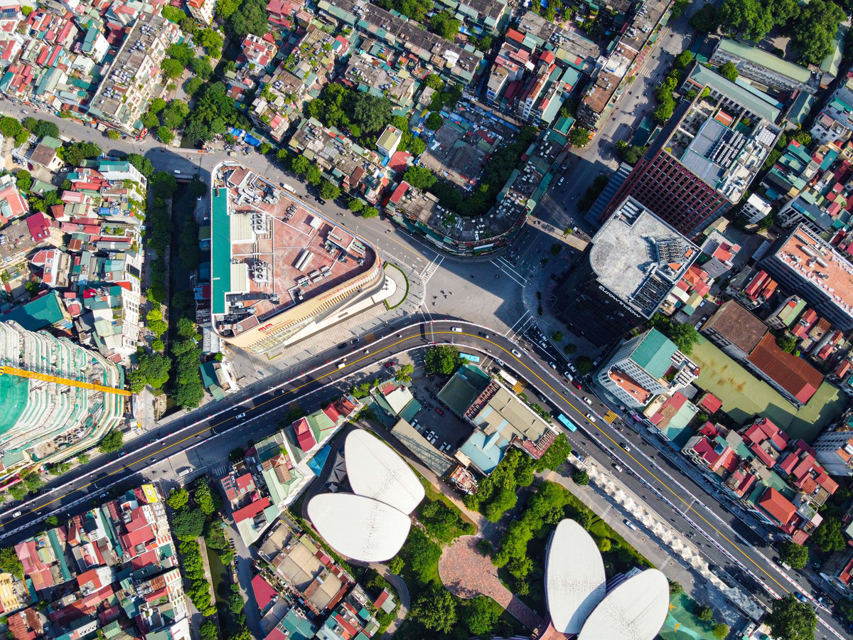 Cau vuot chu C o Ha Noi vua thong xe da ket cung