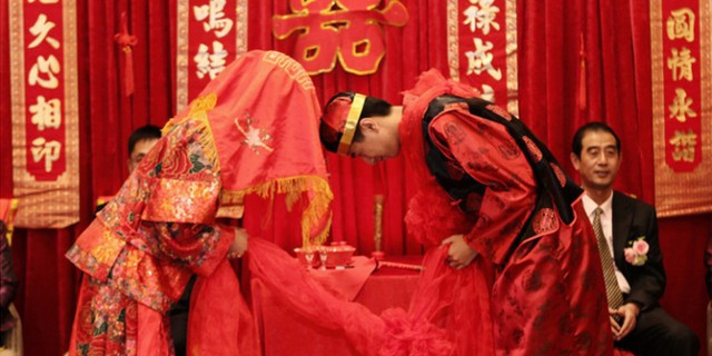 Me vo doi mot thu giua dam cuoi, con re vut hoa huy hon-Hinh-3