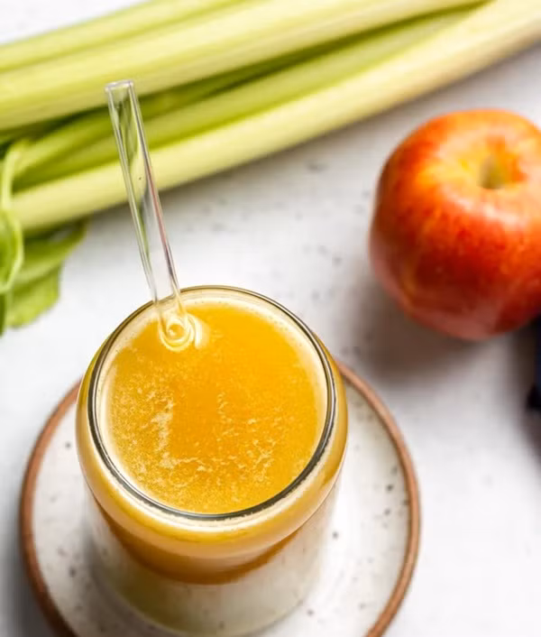 Thuc uong giai doc giup Hoa hau chau A da trang min o tuoi U60-Hinh-6