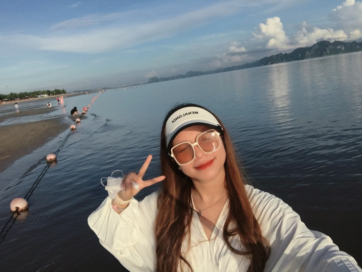 Dao Ngoc Vung - hon dao tuyet dep giua long Quang Ninh-Hinh-4