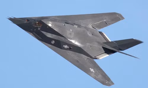 Thời điểm F-117 ra đời, đây có lẽ là mẫu máy bay dị nhất thế giới về kiểu dáng.