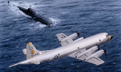 Ảnh vẽ P-3 Orion "tóm sống" tàu ngầm Liên Xô.